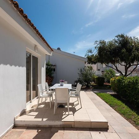 Fig Tree Z Holiday Resort Paralimni Exterior foto