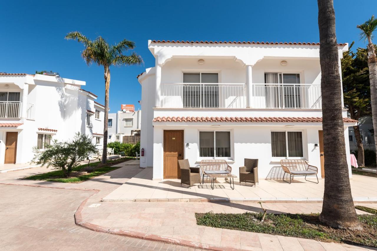 Fig Tree Z Holiday Resort Paralimni Exterior foto
